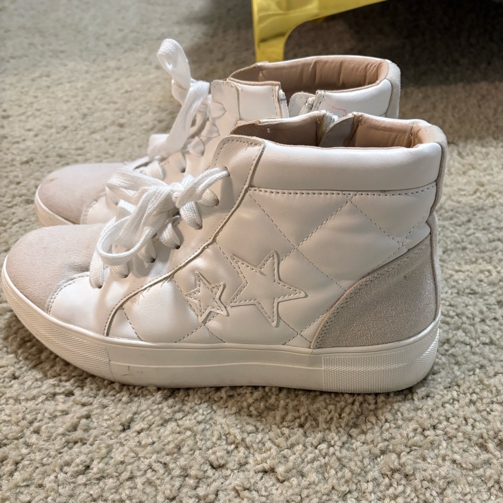 White quilted star high tops